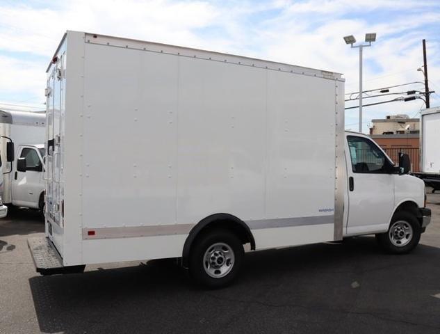 2023 GMC Savana Cutaway 3500 Vehicle Photo in PASADENA, CA 91107-3803