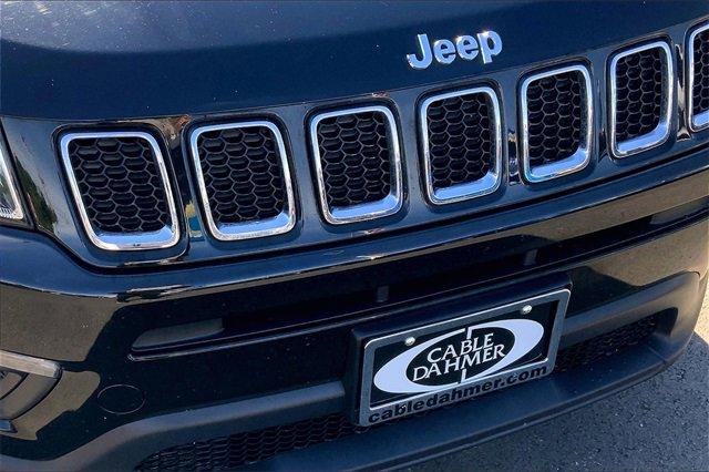 2017 Jeep Compass Vehicle Photo in KANSAS CITY, MO 64114-4502