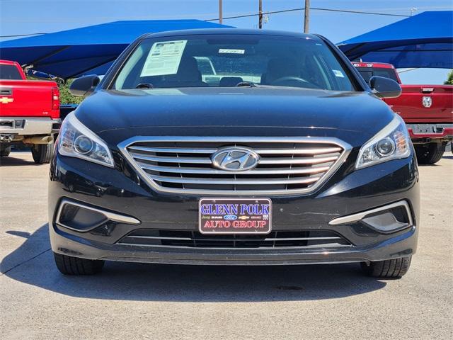 2017 Hyundai Sonata Vehicle Photo in GAINESVILLE, TX 76240-2013