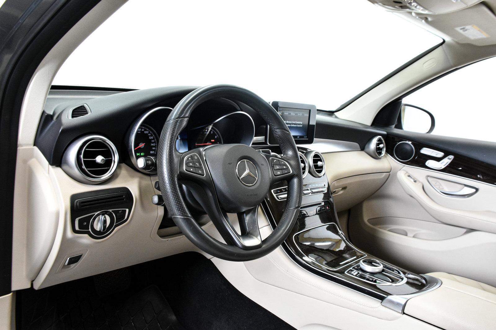 2019 Mercedes-Benz GLC Vehicle Photo in DALLAS, TX 75235