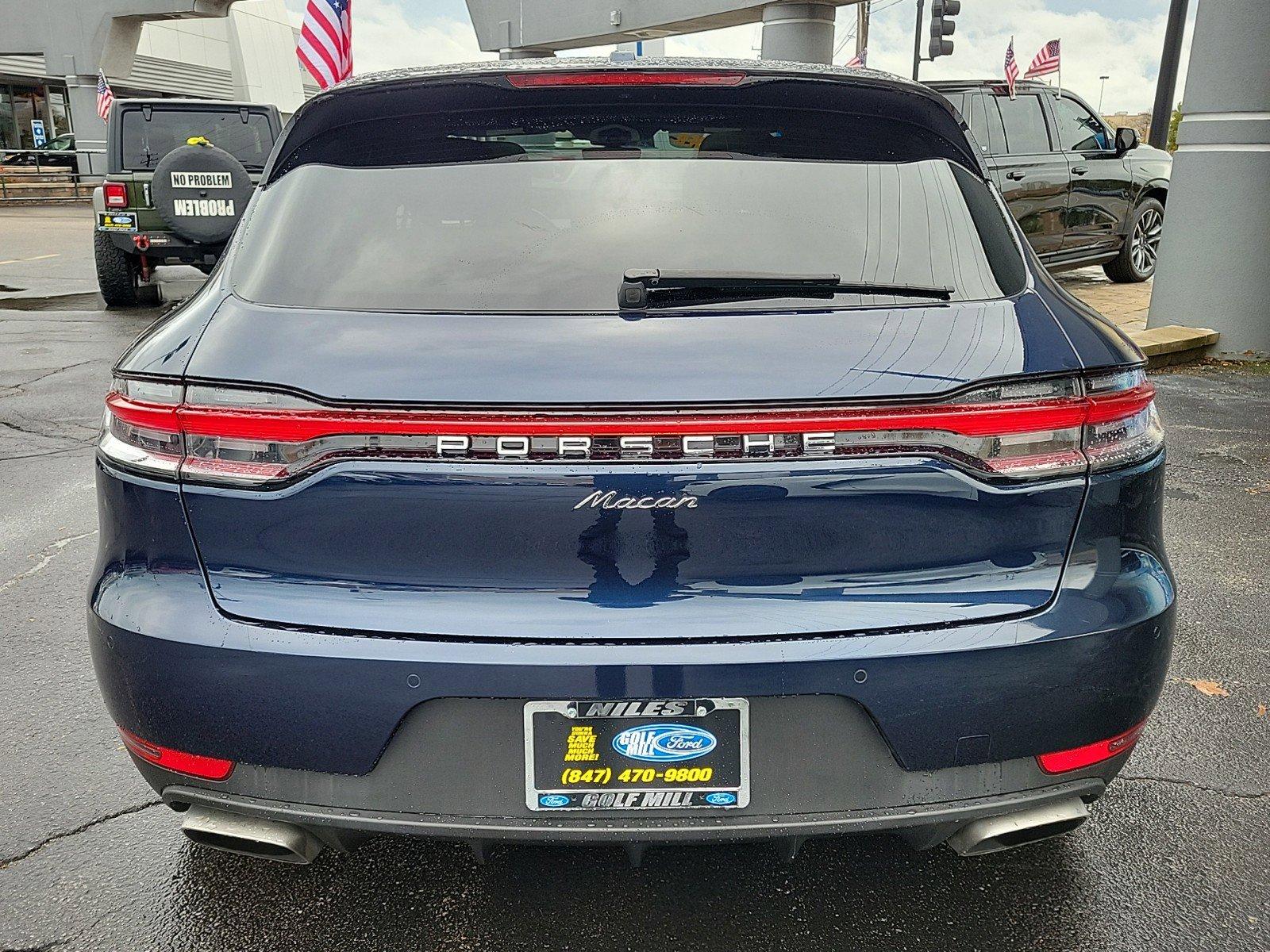 2021 Porsche Macan Vehicle Photo in Saint Charles, IL 60174