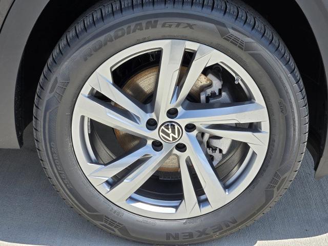 2024 Volkswagen Atlas Cross Sport Vehicle Photo in WEATHERFORD, TX 76087