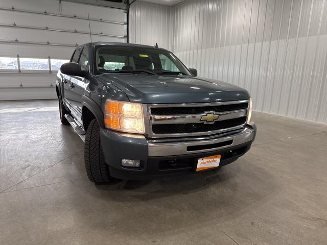 2011 Chevrolet Silverado 1500 Vehicle Photo in GLENWOOD, MN 56334-1123