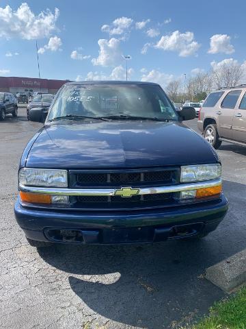 Used 2003 Chevrolet S-10 LS with VIN 1GCDT13X03K149458 for sale in Hillsboro, OH