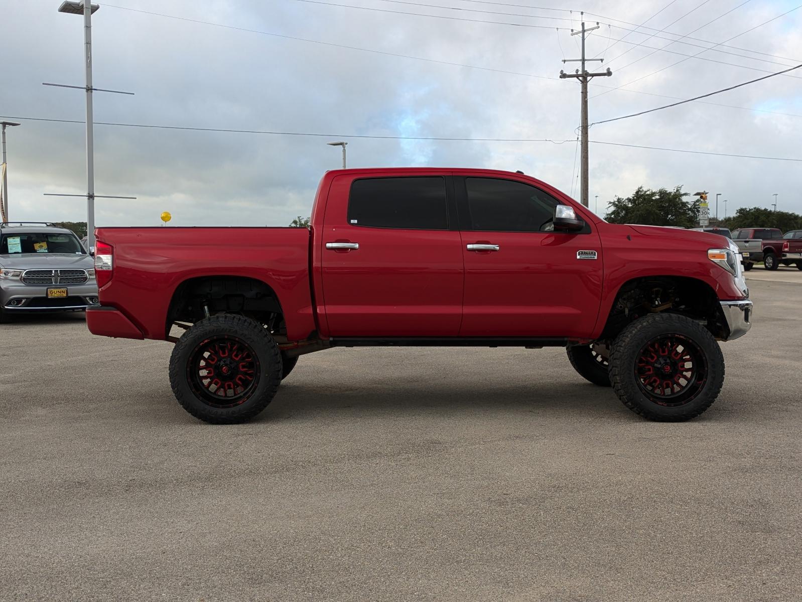 2018 Toyota Tundra 4WD Vehicle Photo in Seguin, TX 78155