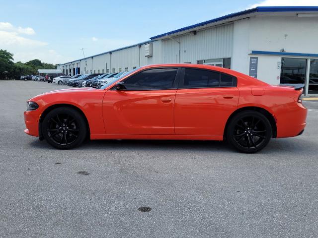 Used 2017 Dodge Charger SE with VIN 2C3CDXBG3HH525666 for sale in Belle Glade, FL