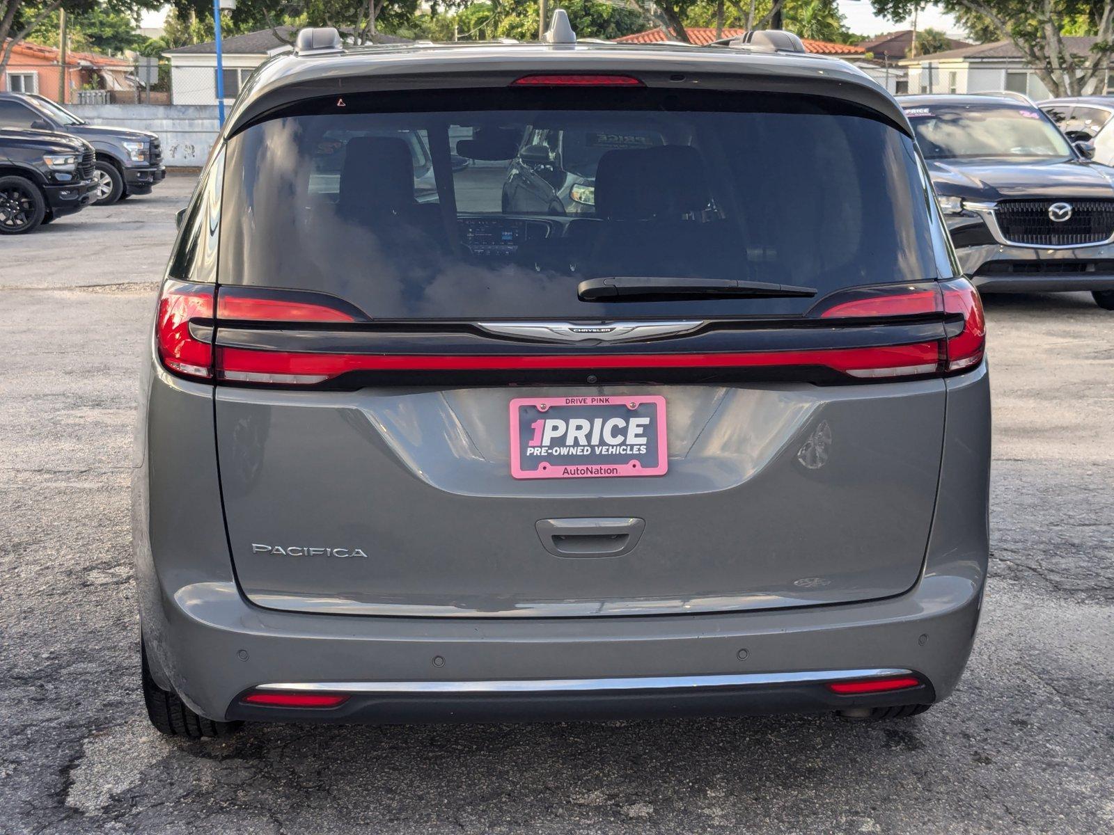 2022 Chrysler Pacifica Vehicle Photo in MIAMI, FL 33134-2699