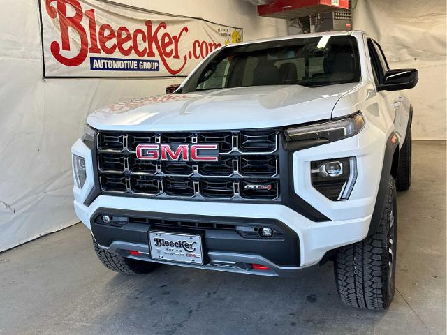 2024 GMC Canyon Vehicle Photo in RED SPRINGS, NC 28377-1640