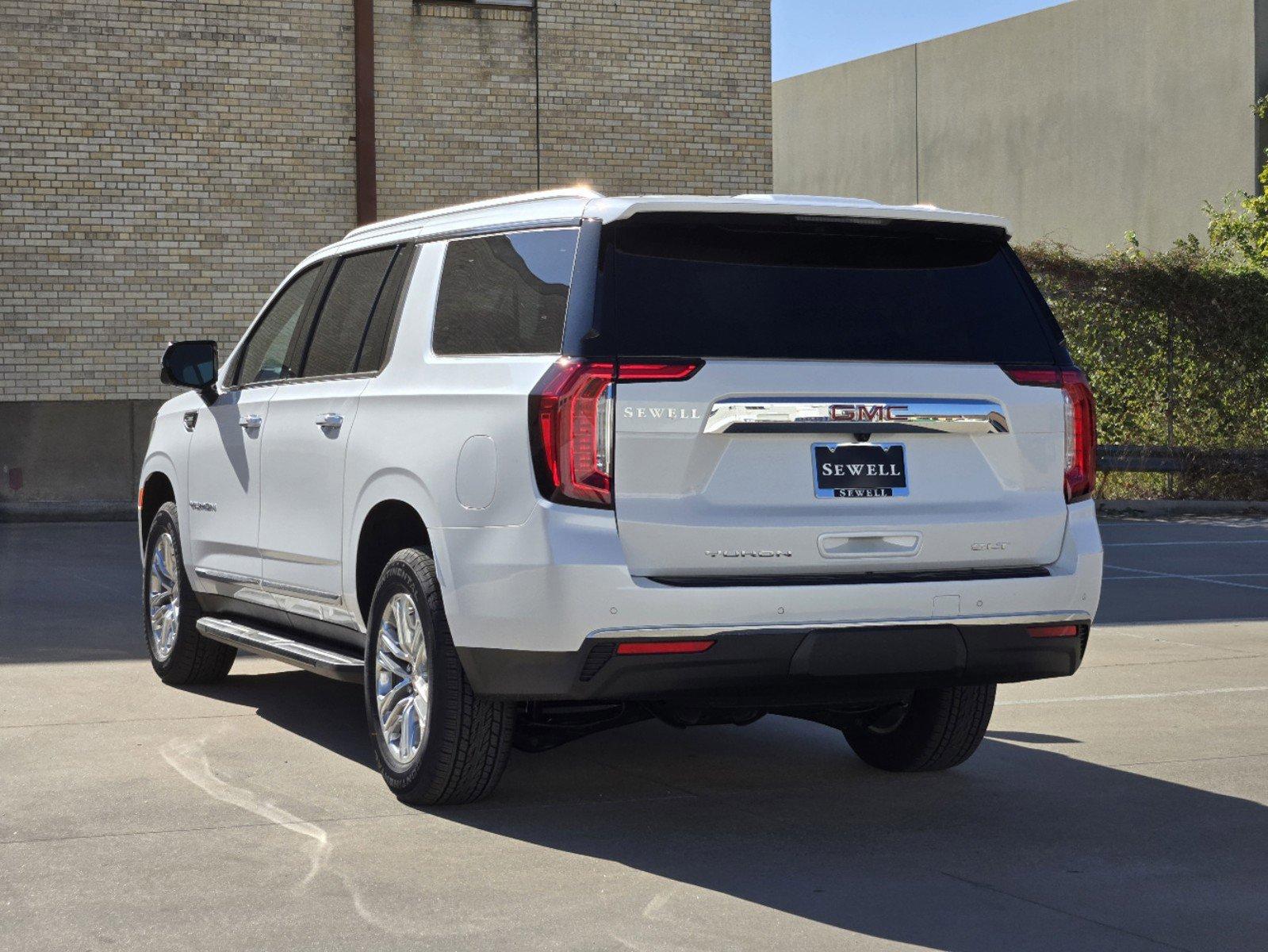 2024 GMC Yukon XL Vehicle Photo in DALLAS, TX 75209-3016