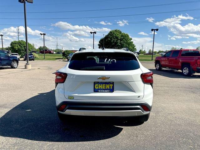 2024 Chevrolet Trax Vehicle Photo in GREELEY, CO 80634-4125