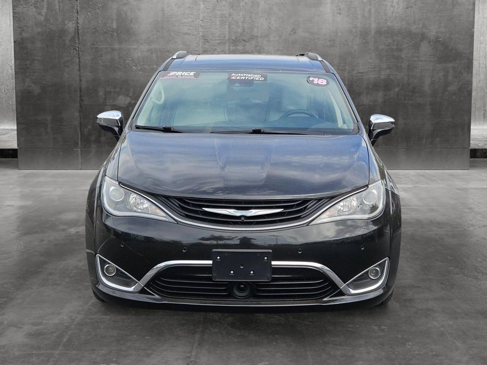 2018 Chrysler Pacifica Vehicle Photo in GILBERT, AZ 85297-0446