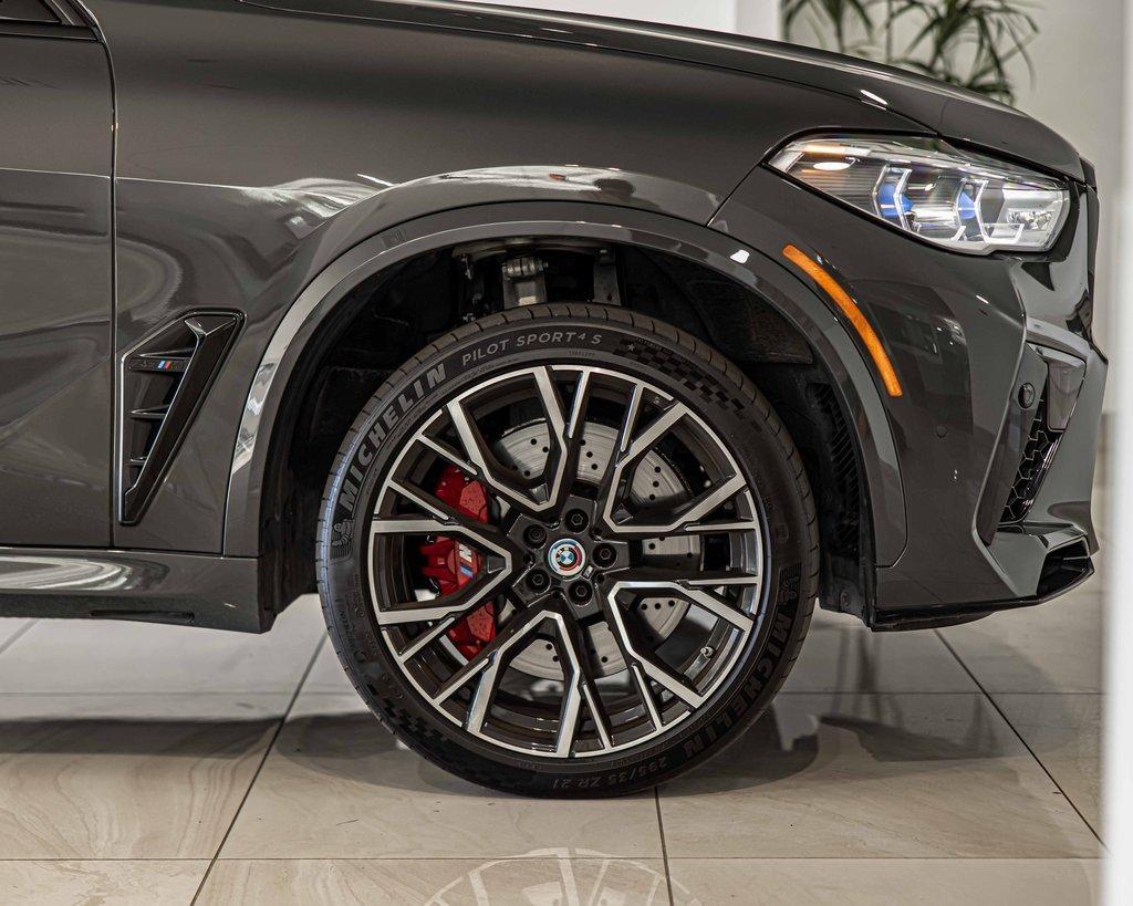 2022 BMW X5 M Vehicle Photo in Saint Charles, IL 60174