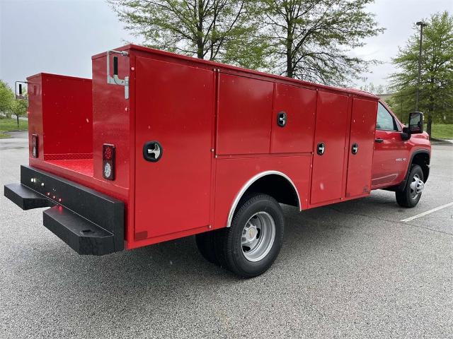 2024 Chevrolet Silverado 3500 HD CC Vehicle Photo in ALCOA, TN 37701-3235