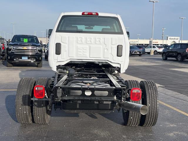 2024 Chevrolet Silverado 4500 HD Vehicle Photo in GREEN BAY, WI 54302-3701