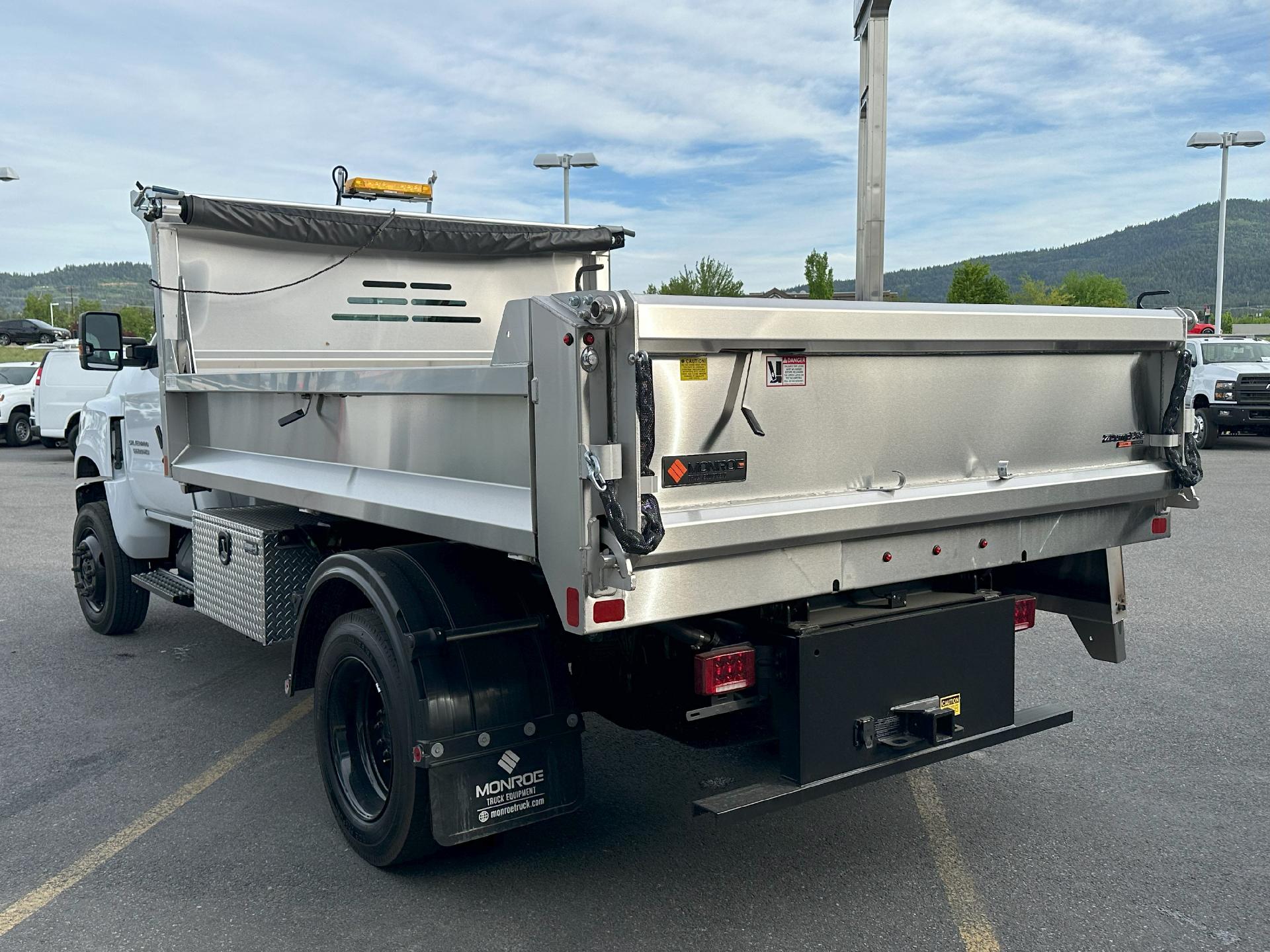 2023 Chevrolet Silverado Chassis Cab Vehicle Photo in POST FALLS, ID 83854-5365