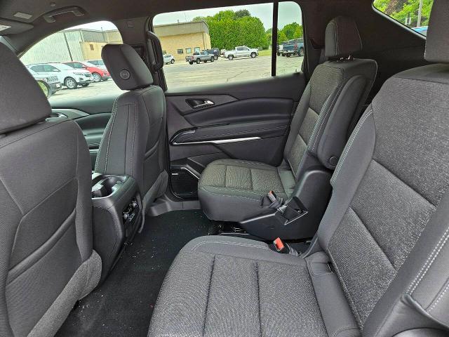 2024 Chevrolet Traverse Vehicle Photo in TWO RIVERS, WI 54241-1823