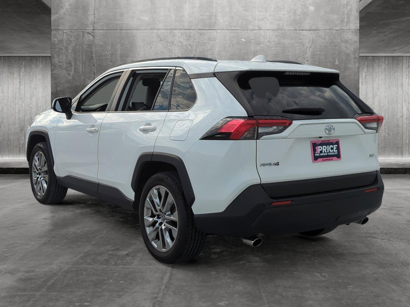 2019 Toyota RAV4 Vehicle Photo in Ft. Myers, FL 33907