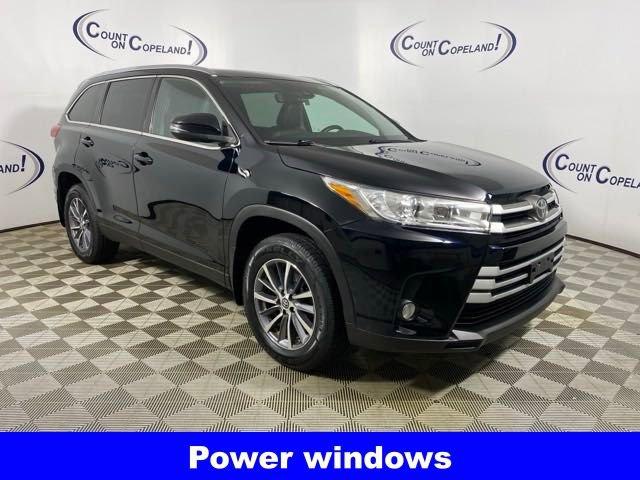 2019 Toyota Highlander Vehicle Photo in BROCKTON, MA 02301-7113