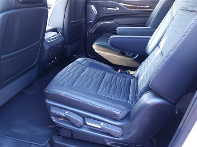 2024 Cadillac Escalade ESV Vehicle Photo in Denton, TX 76205