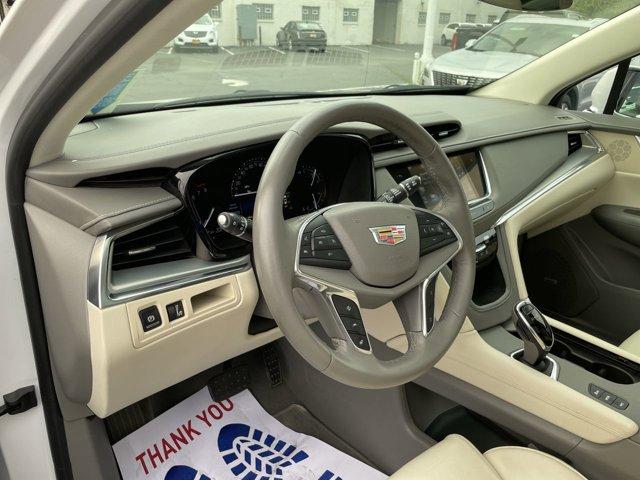 2017 Cadillac XT5 Vehicle Photo in WILLIAMSVILLE, NY 14221-4303