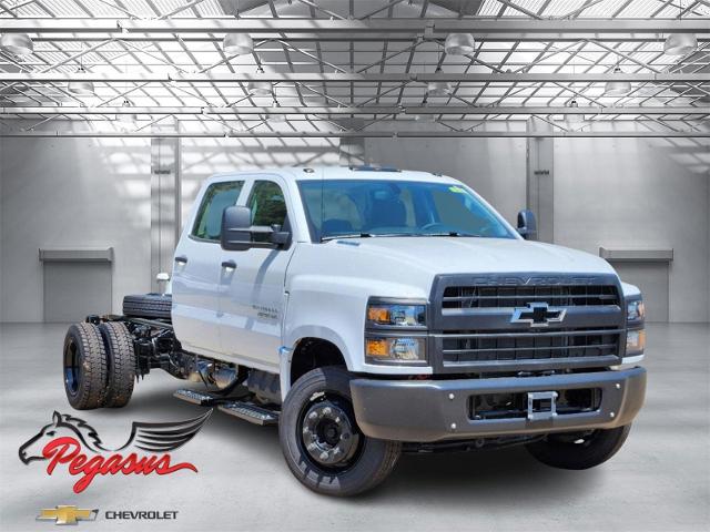 2024 Chevrolet Silverado Chassis Cab Vehicle Photo in Weatherford, TX 76087