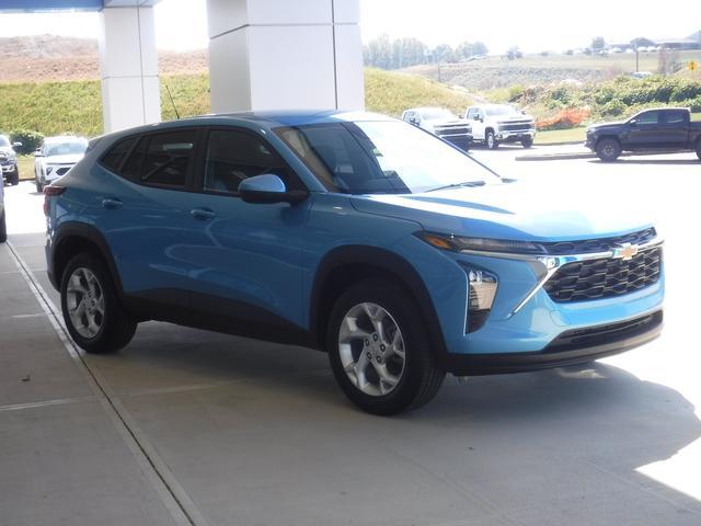 2025 Chevrolet Trax Vehicle Photo in JASPER, GA 30143-8655