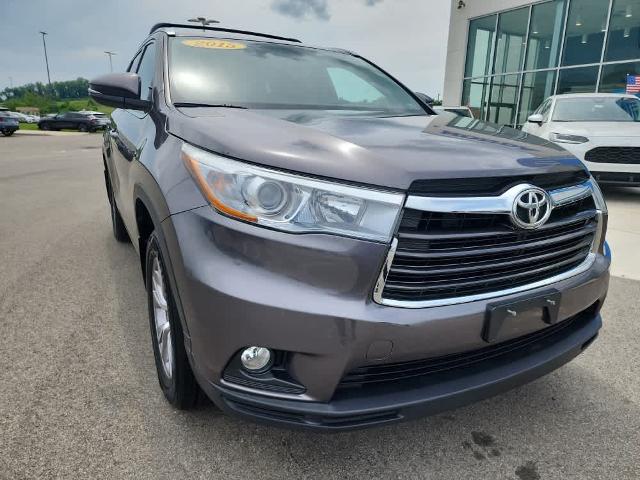 Used 2015 Toyota Highlander XLE with VIN 5TDJKRFH9FS170430 for sale in Wexford, PA