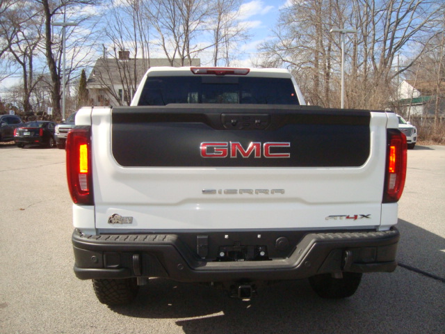 2024 GMC Sierra 1500 Vehicle Photo in PORTSMOUTH, NH 03801-4196