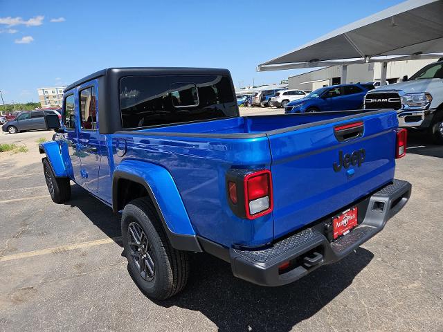 2024 Jeep Gladiator Vehicle Photo in San Angelo, TX 76901