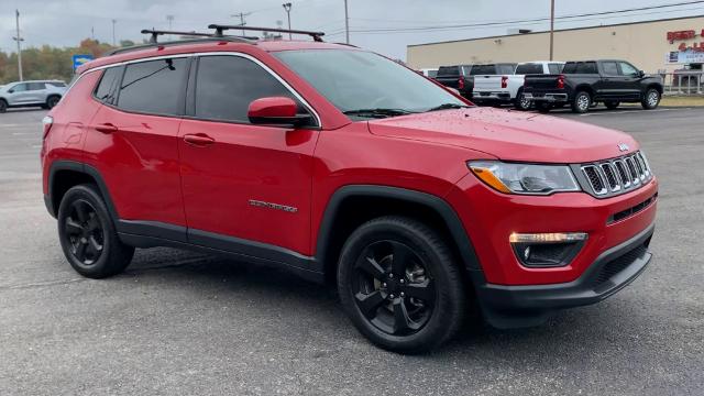 2018 Jeep Compass Vehicle Photo in MOON TOWNSHIP, PA 15108-2571