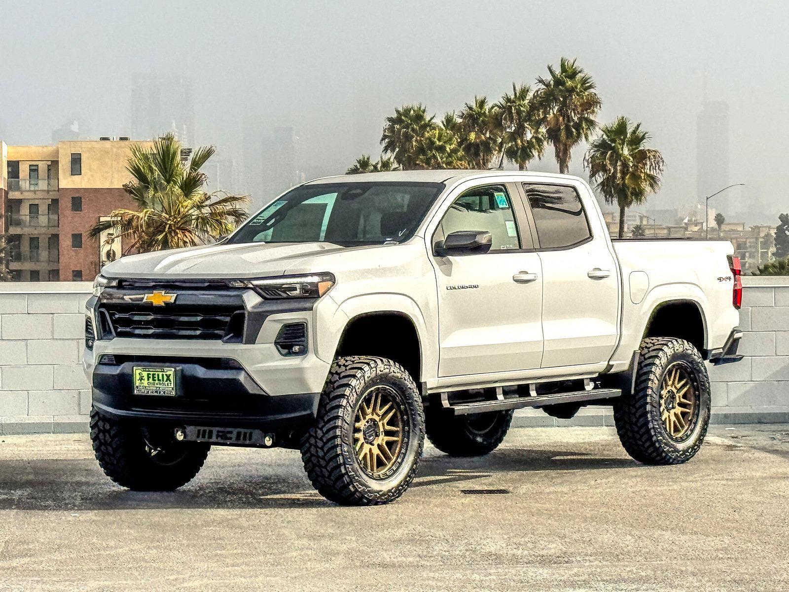 2024 Chevrolet Colorado Vehicle Photo in LOS ANGELES, CA 90007-3794