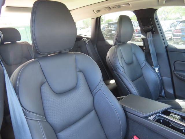 2022 Volvo XC60 Vehicle Photo in DELRAY BEACH, FL 33483-3294