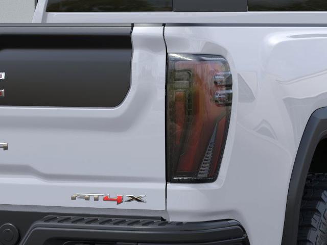 2025 GMC Sierra 2500 HD Vehicle Photo in PASADENA, CA 91107-3803