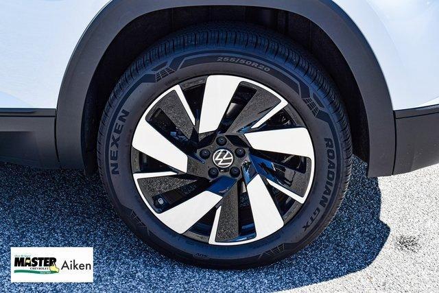 2024 Volkswagen Atlas Cross Sport Vehicle Photo in AIKEN, SC 29801-6313