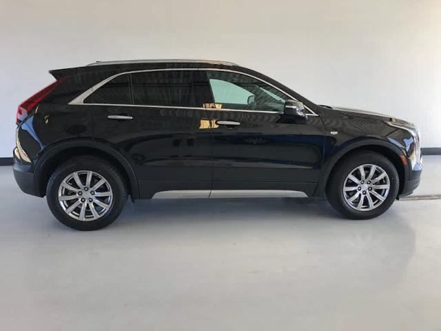 Used 2022 Cadillac XT4 Premium Luxury with VIN 1GYFZDR46NF110398 for sale in Lexington, IL