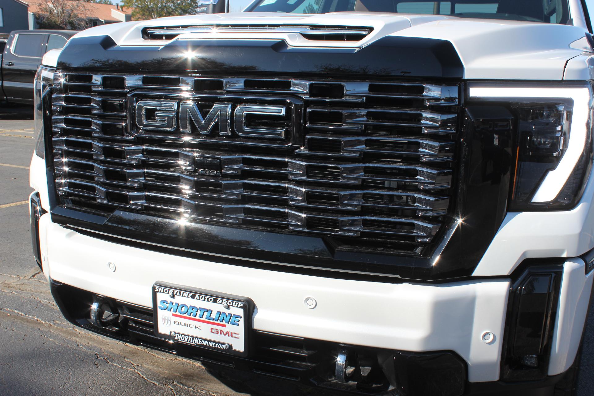 2025 GMC Sierra 2500 HD Vehicle Photo in AURORA, CO 80012-4011