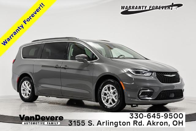 2022 Chrysler Pacifica Vehicle Photo in Akron, OH 44312