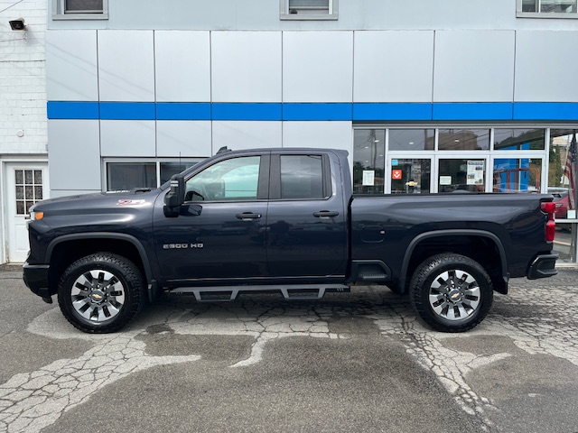 Used 2024 Chevrolet Silverado 2500HD Custom with VIN 1GC5YME72RF235506 for sale in New Bethlehem, PA