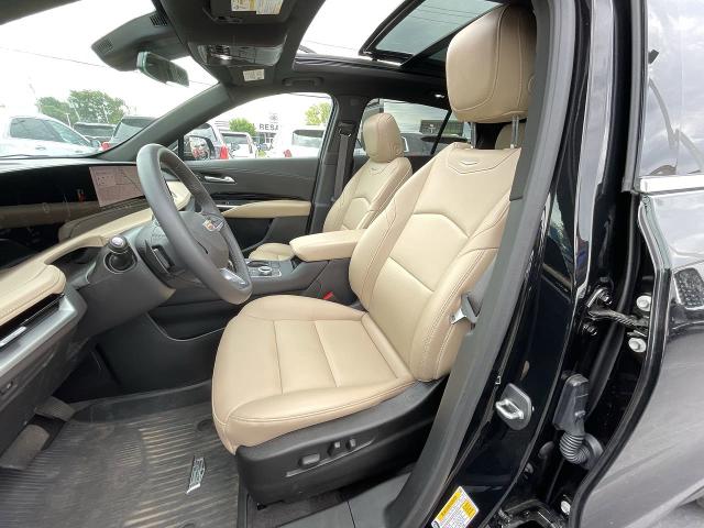 2024 Cadillac XT4 Vehicle Photo in WILLIAMSVILLE, NY 14221-4303