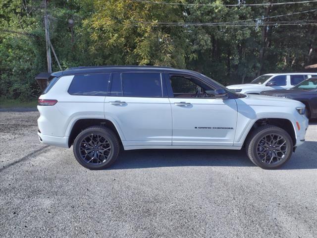 2024 Jeep Grand Cherokee L Vehicle Photo in Bowie, MD 20716