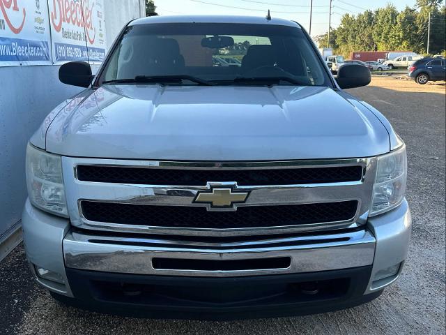 2011 Chevrolet Silverado 1500 Vehicle Photo in DUNN, NC 28334-8900