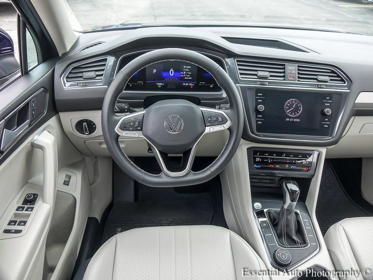 2022 Volkswagen Tiguan Vehicle Photo in Saint Charles, IL 60174