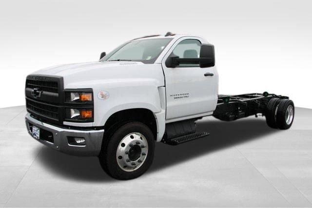 2023 Chevrolet Silverado 4500 Medium Duty Chassis Cab Vehicle Photo in Salem, OR 97301