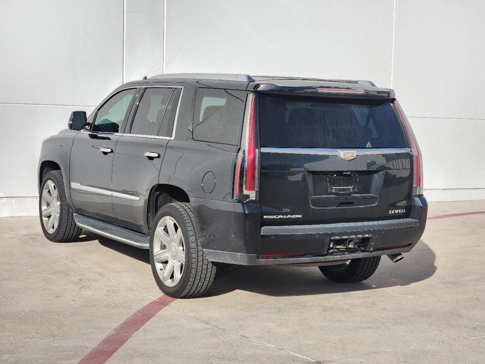 2018 Cadillac Escalade Vehicle Photo in GRAPEVINE, TX 76051-8302