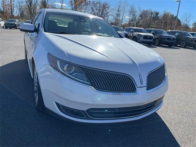 2013 Lincoln MKS Vehicle Photo in Willow Grove, PA 19090