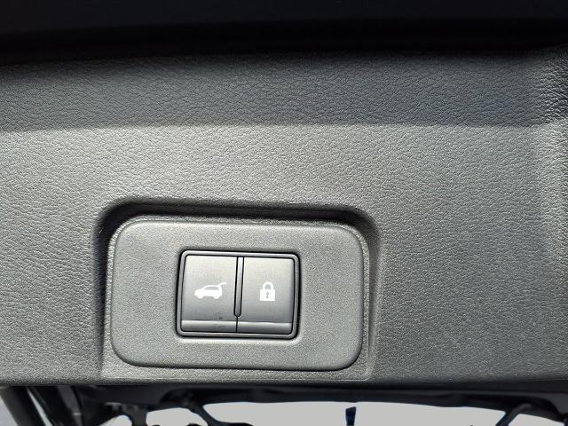 2025 Nissan Rogue Vehicle Photo in Oshkosh, WI 54904