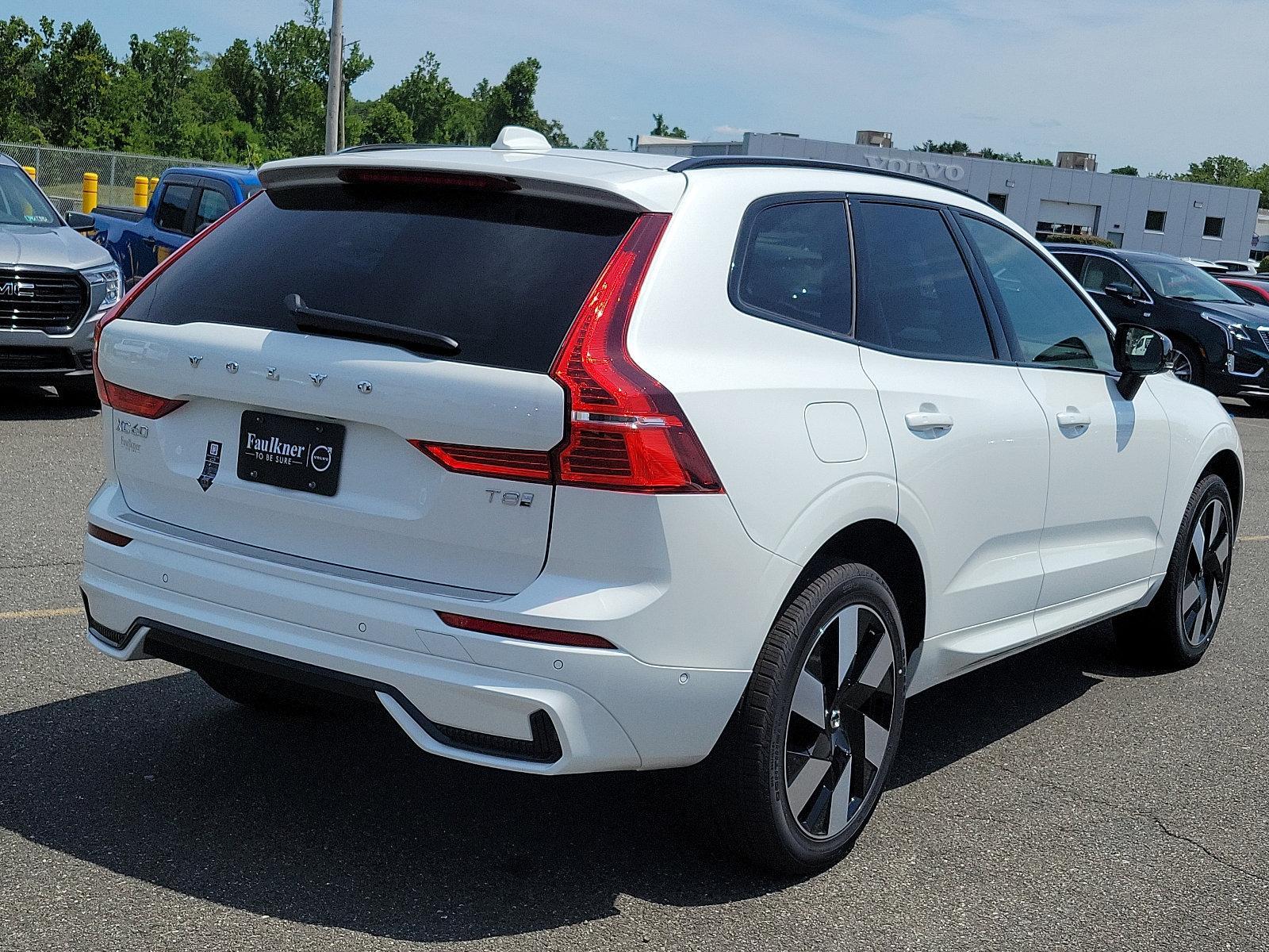 2025 Volvo XC60 Plug-In Hybrid Vehicle Photo in Trevose, PA 19053