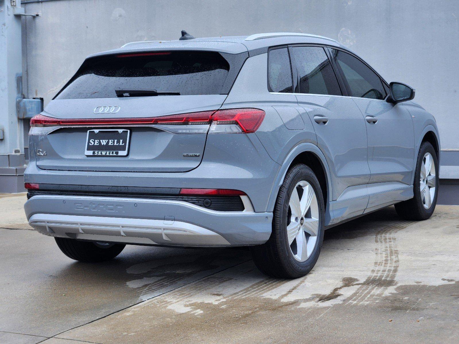 2024 Audi Q4 e-tron Vehicle Photo in SUGAR LAND, TX 77478