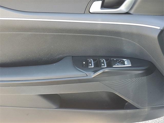 2023 Kia K5 Vehicle Photo in GRAND BLANC, MI 48439-8139