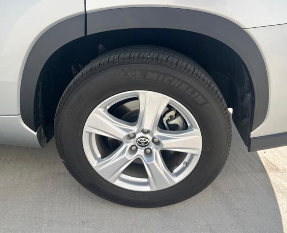 2023 Toyota Highlander Vehicle Photo in WEATHERFORD, TX 76087